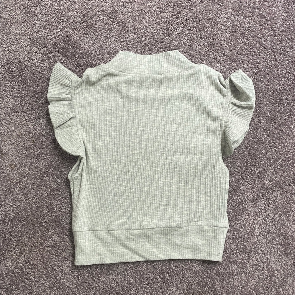Storia Ruffle Sleeve Ribbed Top in Grey - Picture 2 of 4